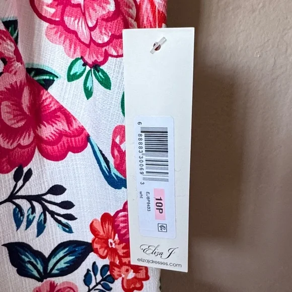 Eliza J Floral Mini Lace Shift Dress - Picture 3 of 5